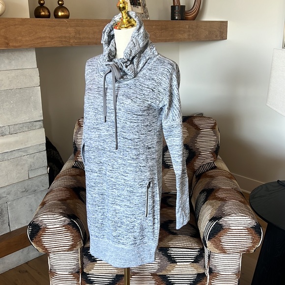 Athleta Sport It Dress - Picture 4 of 8